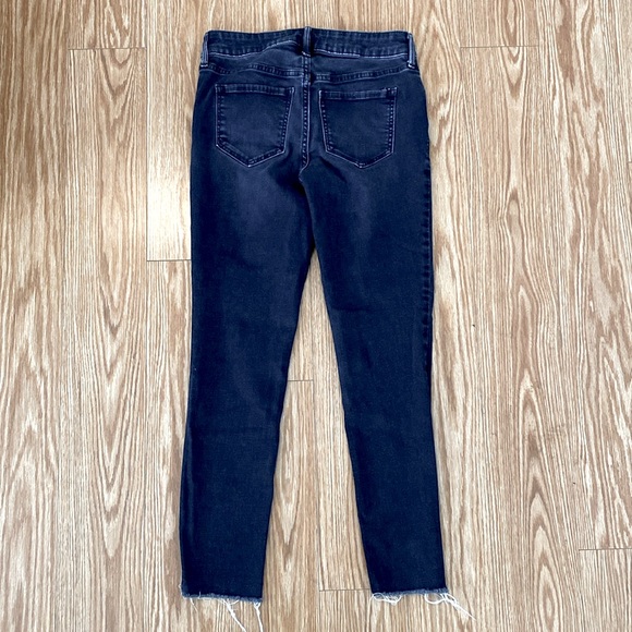 Old Navy Rockstar Super Skinny Ankle Jeans Ultra Dark Wash Denim Raw Fringe Hem - Picture 6 of 6